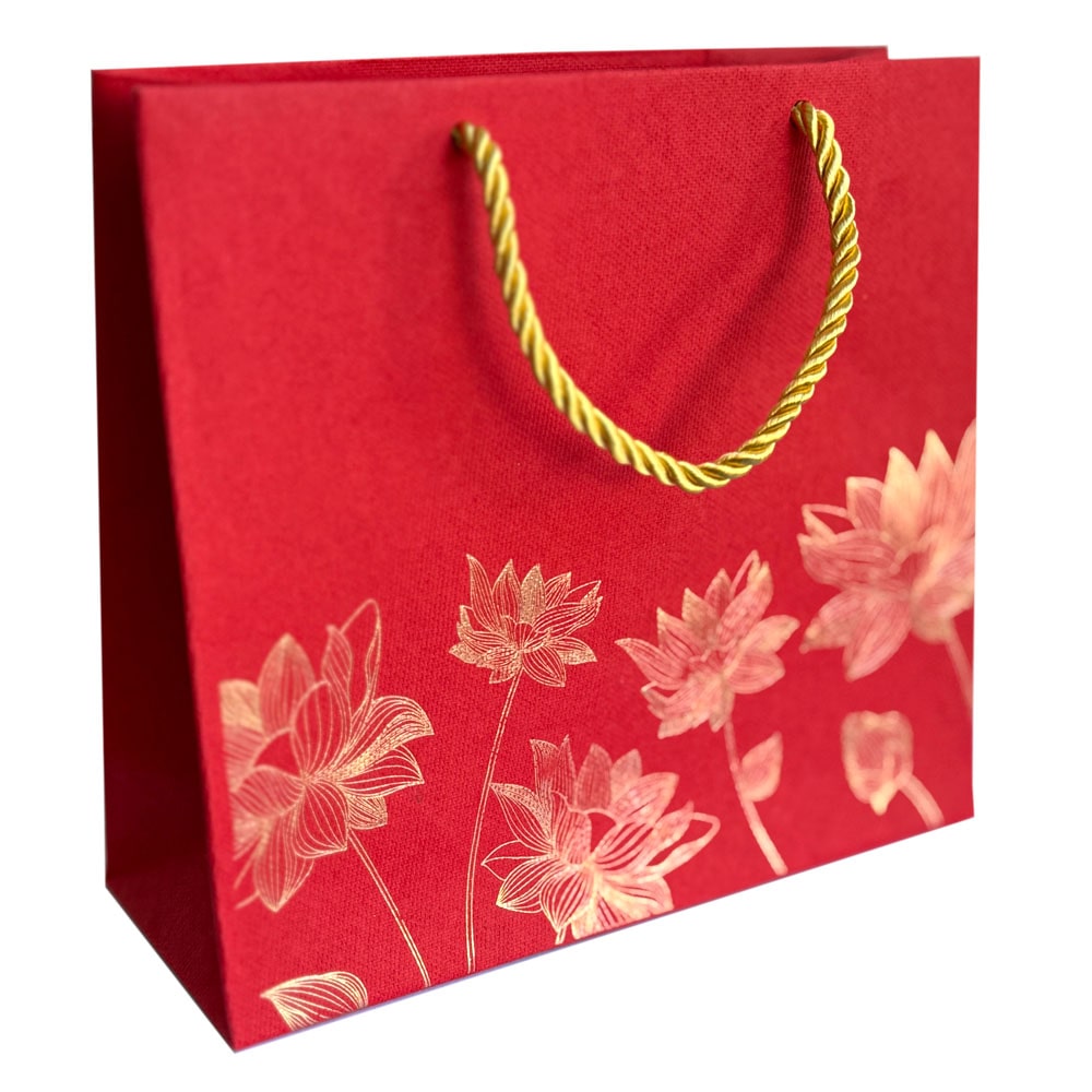 Bag-giftbag-small-red-gold-lotus-oultine-min